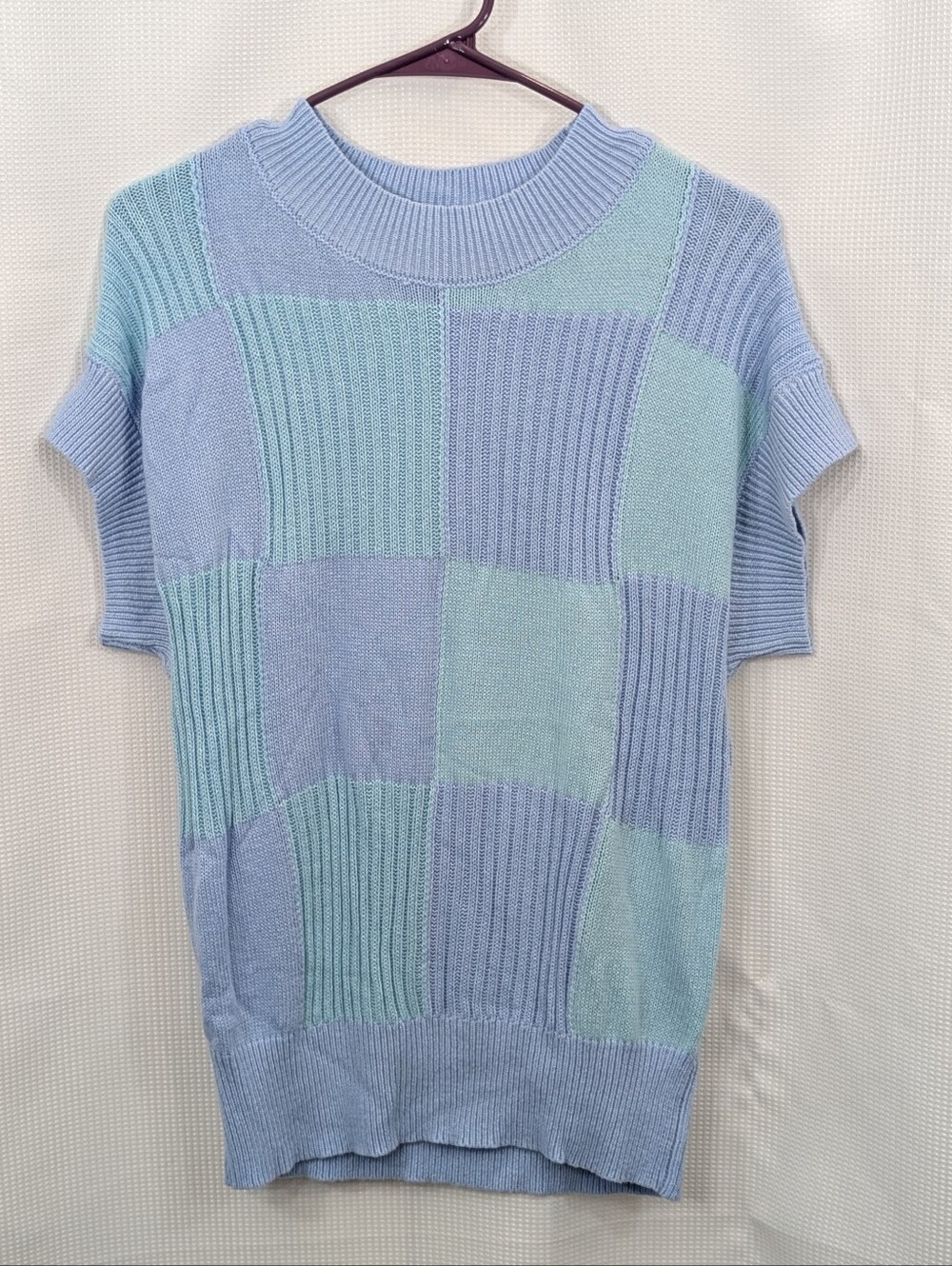Vintage Short Sleeve Sweater - Size Medium